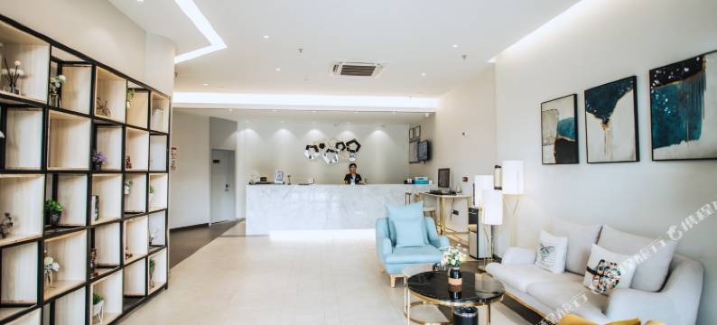 轻雅酒店(碧落凤凰店)图片