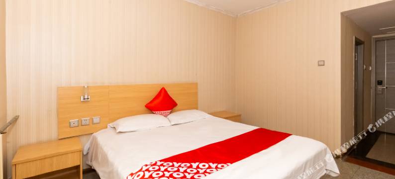 龙港湾主题酒店(青岛崇阳路店)图片