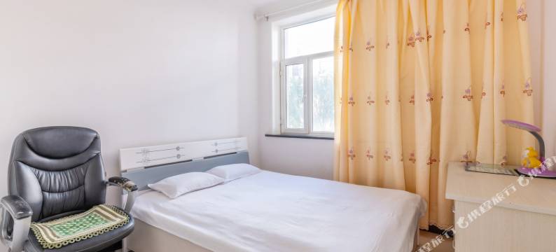 阿拉善额济纳旗胡杨两室两厅民宿图片