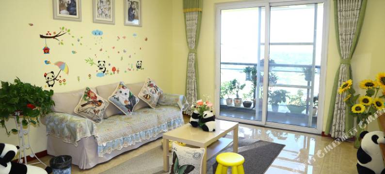 熊猫基地天蓝公寓(熊猫大道分店)图片