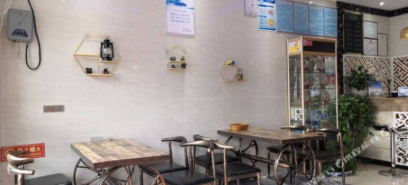 澄江禄充水边小筑图片