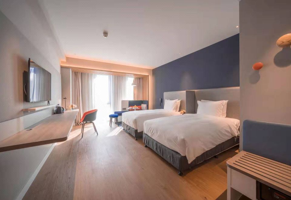Holiday Inn Express SHANGHAI HUIJIN by IHGHotel Overview