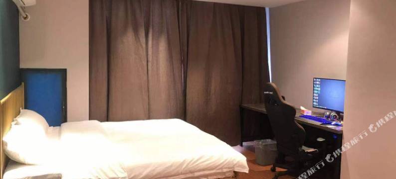 金华星爵电竞民宿图片