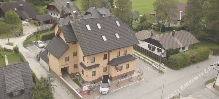 Berghi酒店和公寓(Berghi Hotel and Apartments)图片