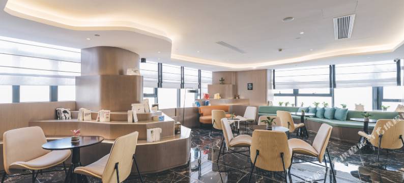 杭州钱江新城庆春广场亚朵酒店图片