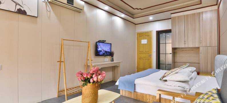 乌镇东栅河畔隐居图片