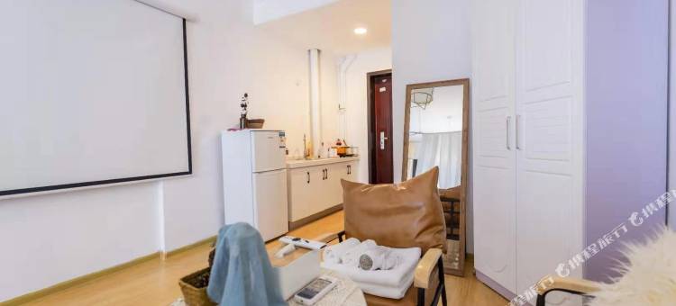 新密浅浅公寓图片