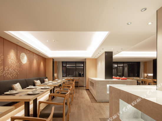 长沙璞境酒店(万家丽广场高桥北地铁站店)
