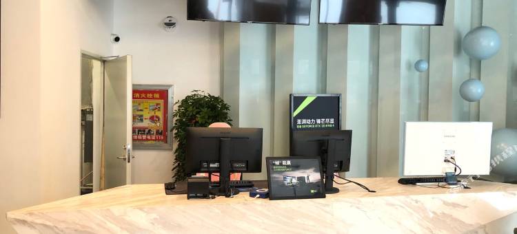 爱电竞酒店(乌鲁木齐中亚北路店)图片