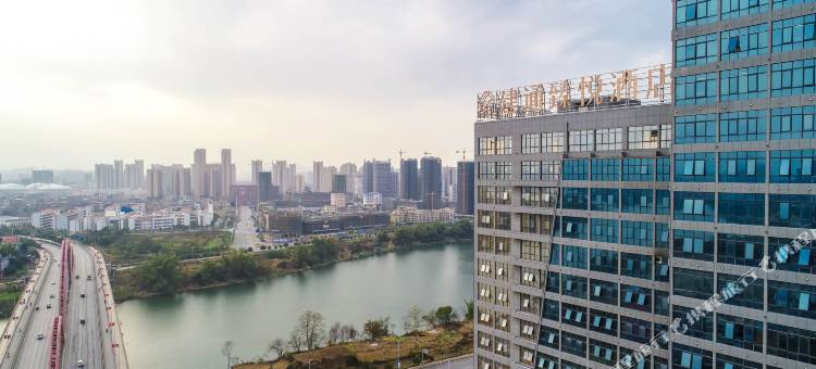 百色建通臻悦酒店(高铁站)图片