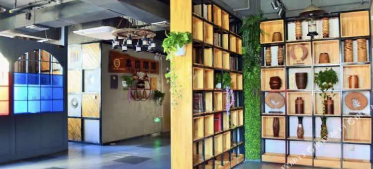 富宁本位酒店图片