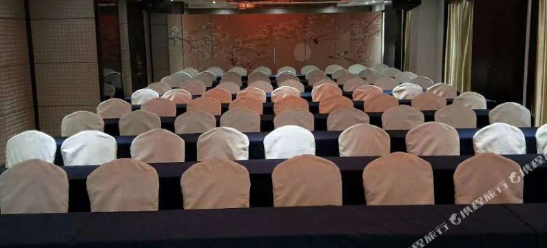 吉安玖隆主题酒店图片