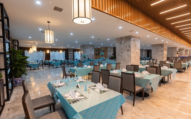 Four Seasons Yony HotelHotel Overview