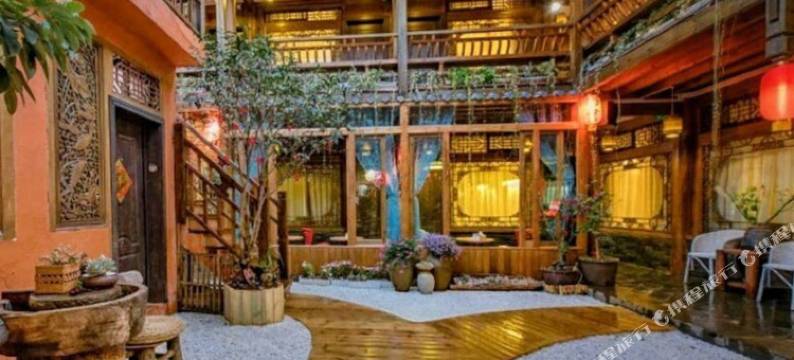 继萌时光 Flower 雪山观景萌宠美宿图片