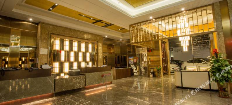 嘉禾闪亮地带汽车文化酒店图片