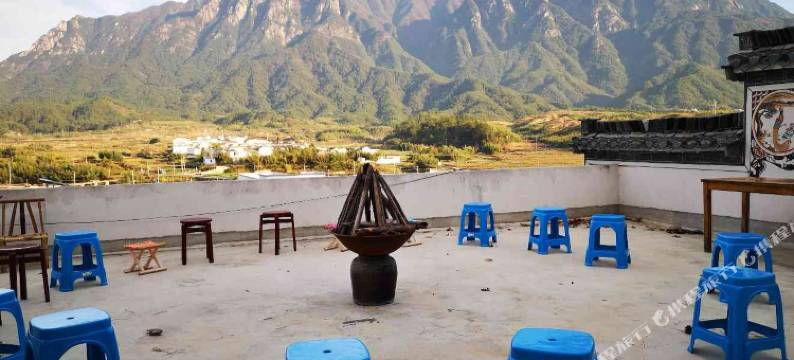 绩溪徽香美食客栈图片