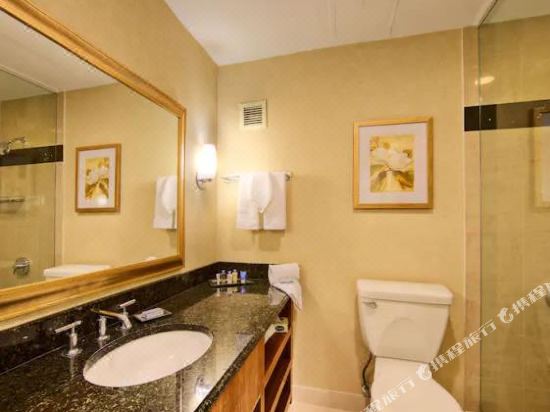 DoubleTree by Hilton Fort Lee/George Washington Bridge-Fort Lee Updated  2023 Room Price-Reviews & Deals 