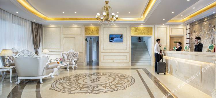 维也纳酒店(泰州万达广场店)图片