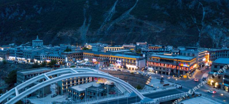 稻城时代亚丁大酒店图片