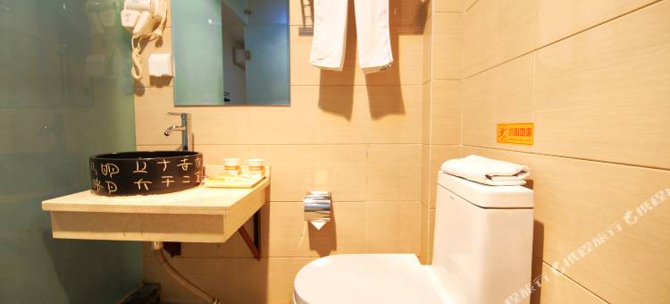 拉萨扎基寺派柏云酒店图片