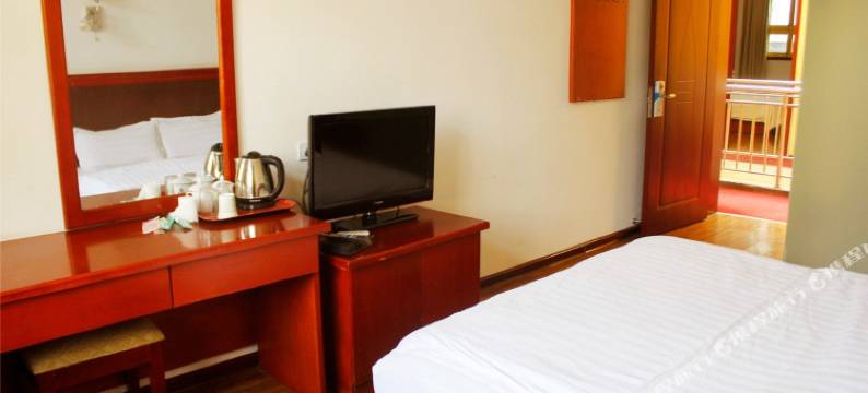 西安万宸酒店(钟鼓楼洒金桥地铁站店)图片