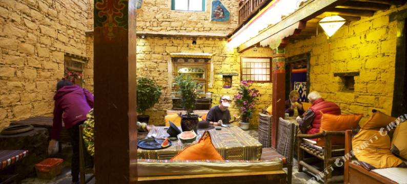 拉萨香巴拉宫酒店(大昭寺八廓街店)图片