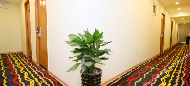 Coloroom元间酒店(西安钟鼓楼回民街地铁站店)图片