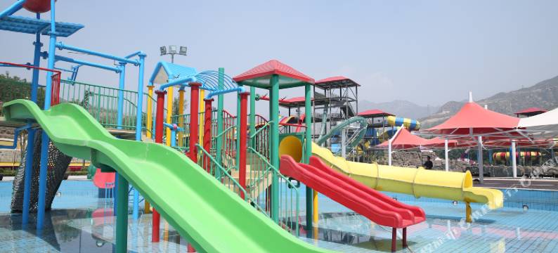 霖多温泉酒店(梁家寨店)图片