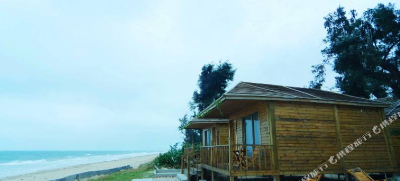 涠洲岛东海岸羽霖木屋图片