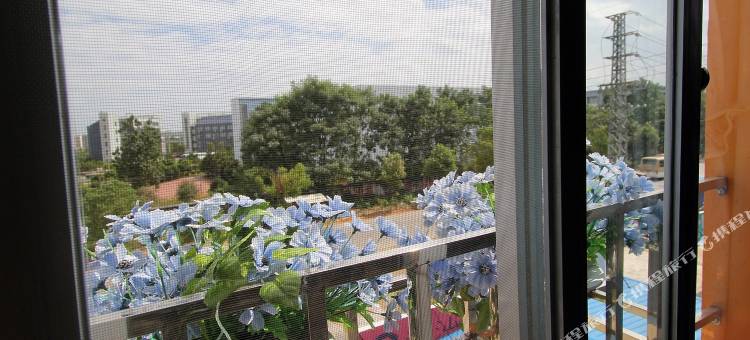 加州旅馆(广西师大雁山校区桂林学院店)图片