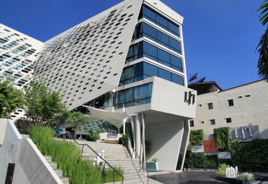 曼谷 LiT 酒店外景图