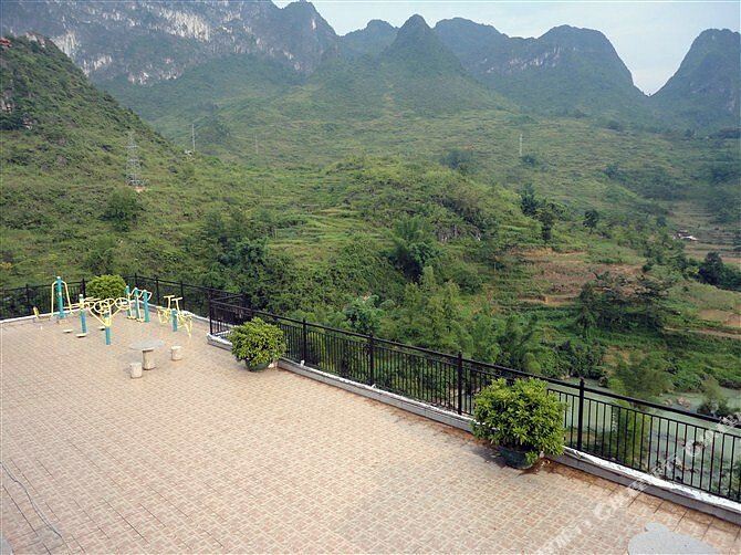 河池巴马百魔洞深圳人家公寓式酒店