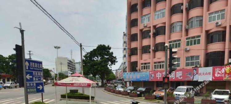 东城国际酒店(荆门月亮湖店)图片