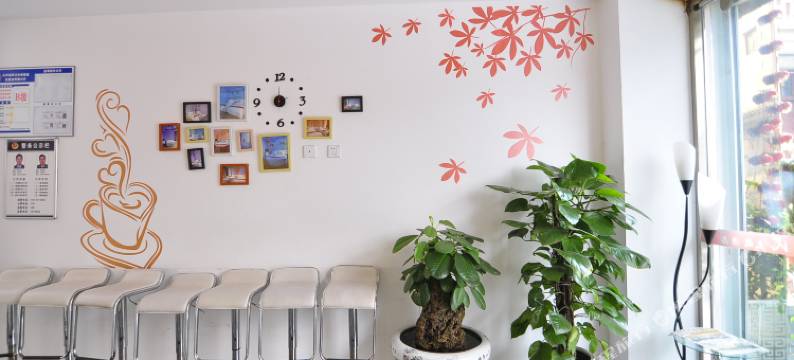 新平次时代主题酒店图片