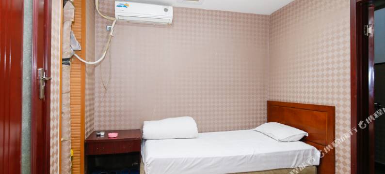 九九快捷旅馆(天津站店)图片