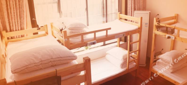 上海途窝青年旅社(虹桥火车站会展中心店)图片