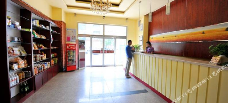 开心居家宾馆(淄博华都店)图片