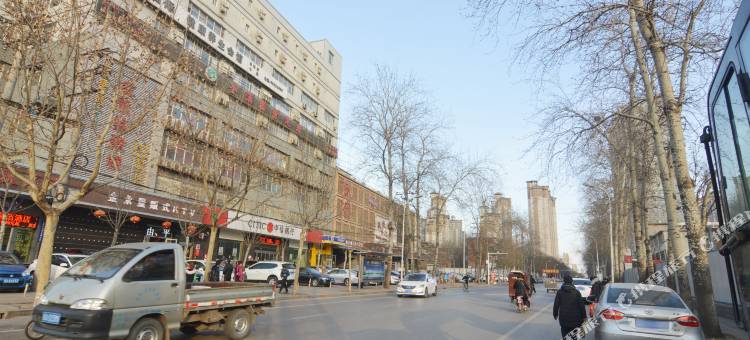 易佰酒店(石家庄铁道大学义堂地铁站店)图片