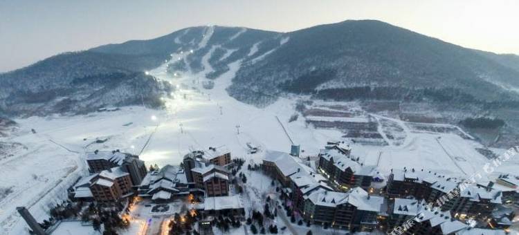万科松花湖滑雪场青山松林公寓图片
