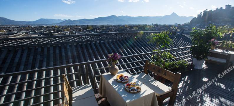 锦时·胭雨桃花雪山观景客栈(古城四方街店)图片