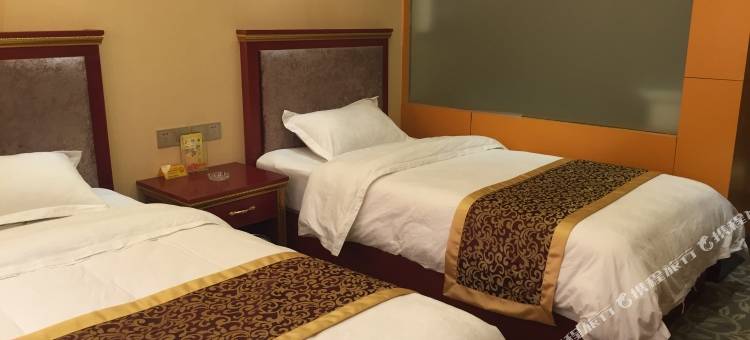 德格军兰宾馆图片