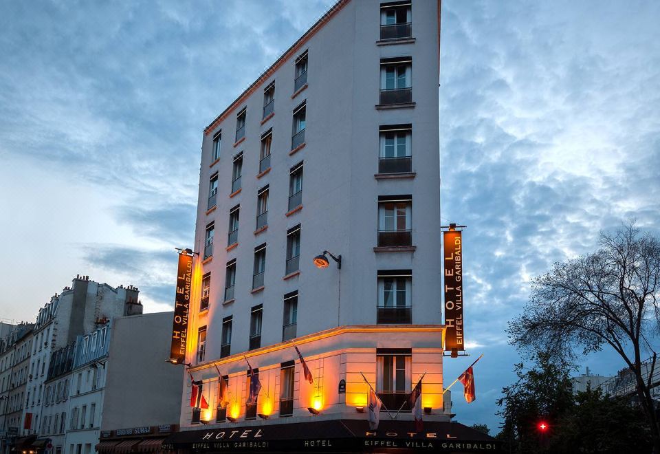巴黎埃菲尔加里巴蒂别墅酒店（近地铁6、10号线）外景图