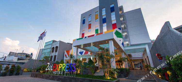 曼加杜阿祖瑞快捷酒店(Zuri Express Mangga Dua)图片