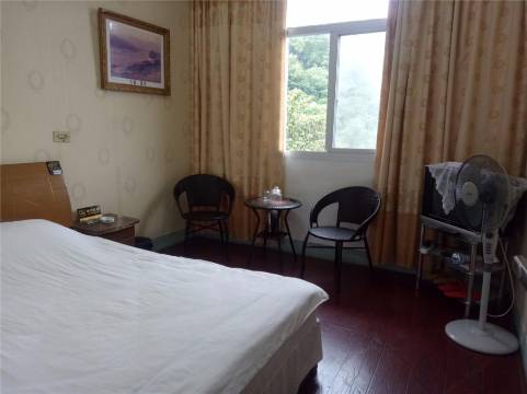 永嘉客多福民宿