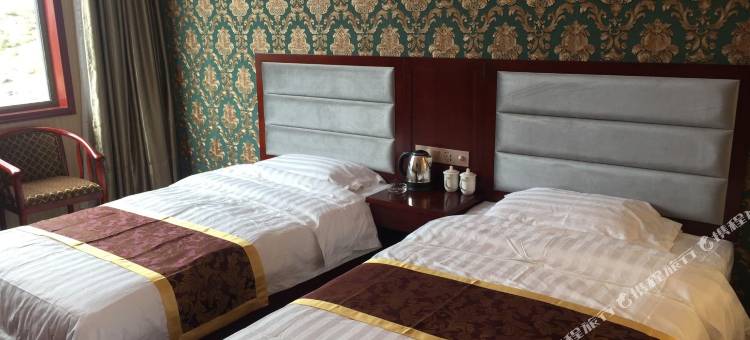 碌曲阳光假日酒店图片