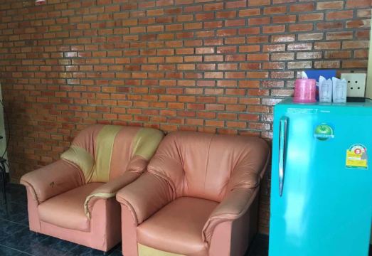 Aunrak ResortHotel Overview