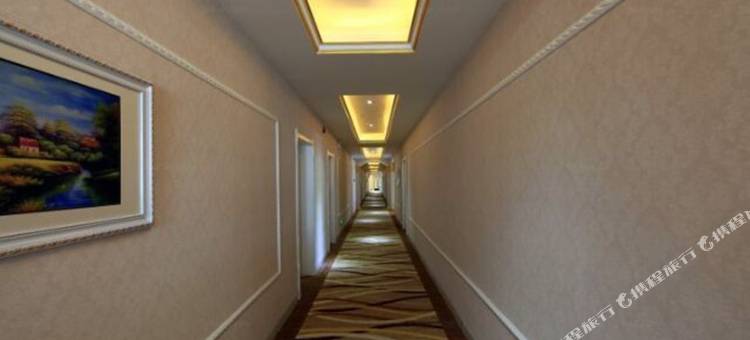 兴山罗马假日酒店图片