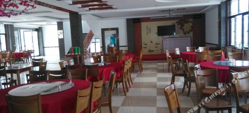 泾县桃花姐假日酒店(桃花潭风景区店)图片