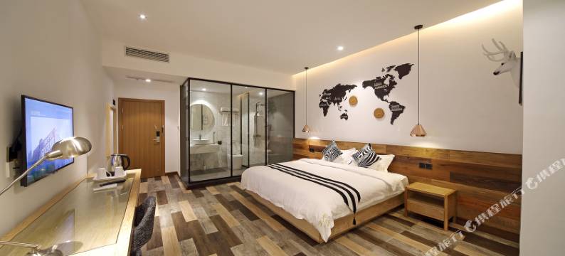 见外精品客栈(海口骑楼老街钟楼店)图片