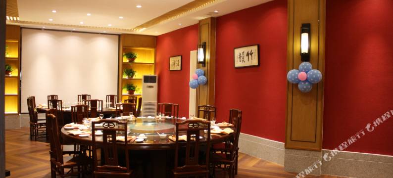 青岛宏运大酒店(黄岛金沙滩度假区店)图片